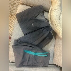 Figs grey jogger and single pocket top set